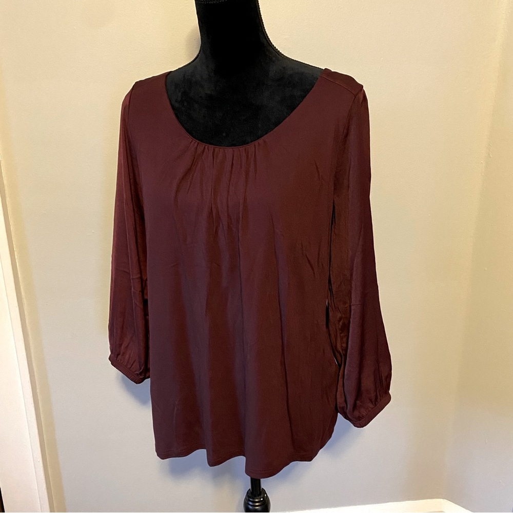 Maroon top